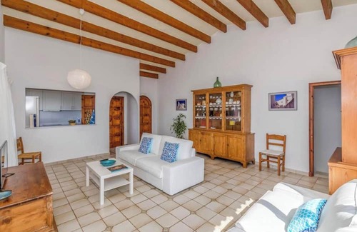 Marina de Son Ganxo Villa | Spectacular and spacious villa on the seafront, close to the beach.