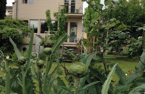 Tour Chabot Gavacherie Bed & Breakfast | Chambre d'hôte L'horizon 33m2, waterfront, free parking 5mn from Les Halles
