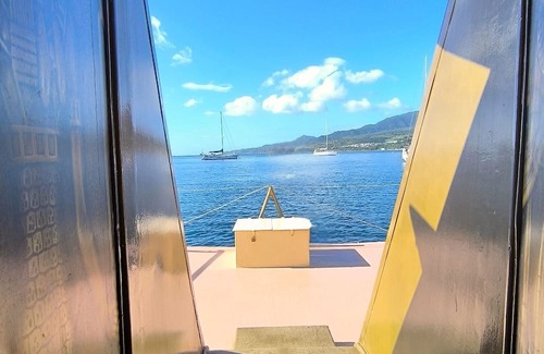 Le Carbet Boat Rental | Kawaida | Unusual accomodation - Glamping Yaliyo