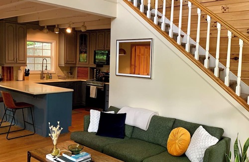 Sylva House | Quiet & Cozy Mountain Home on Greens Creek in Sylva