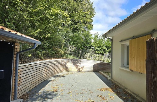 Chateau-l'Eveque Cottage | Independent house with private pool, Wi-Fi and air conditioning
