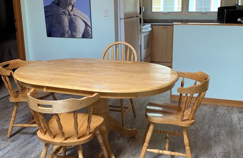 Gimli Cottage | Gimli ,Loni Beach main cottage plus guest house