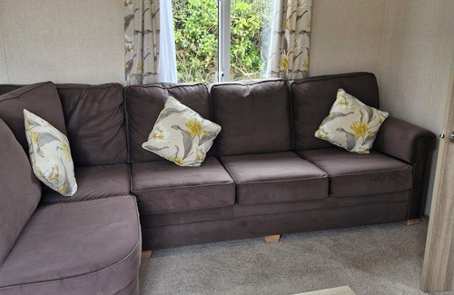 Rhydwyn House | 3 beds dog friendlyThe Lodge at Hafan Church Bay, Gadlys Coastal Cottages Group
