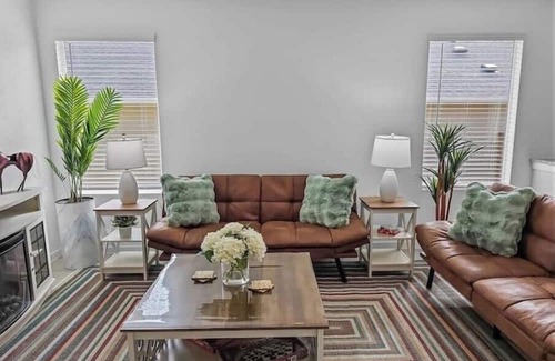Lincoln Park House | New home w/garage -Enjoy trails, parks & nature