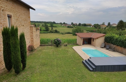 Saint-Germain-Nuelles House | Golden stone house with swimming pool for vacations in southern Beaujolais near Lyon