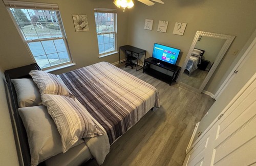 Fort Washington House | Spacious 5-bedroom house with WiFi, AC in charming Fort Washington