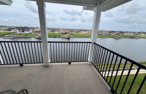 Slidell Apartment | Cozy Waterfront 2-bedroom apartment in serene Slidell