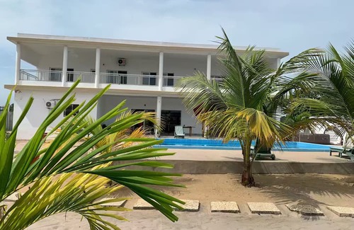Assinie Bed & Breakfast | Chambre Iris: idyllic setting with breakfast