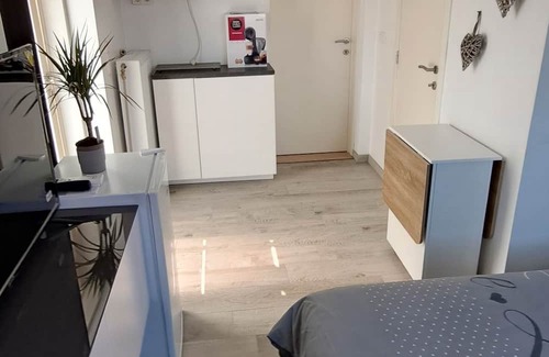Olne Apartment | Room with pool in the countryside