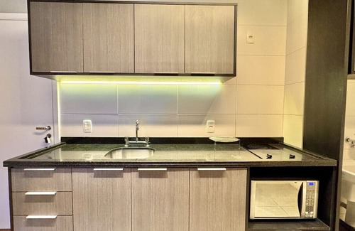 Campina do Siqueira Apartment | 1 bedroom, balcony and barbecue next to Barigui