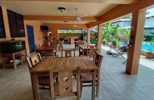 El Roble Apartment | Casa Canadiense Cabina 4 for 5 people