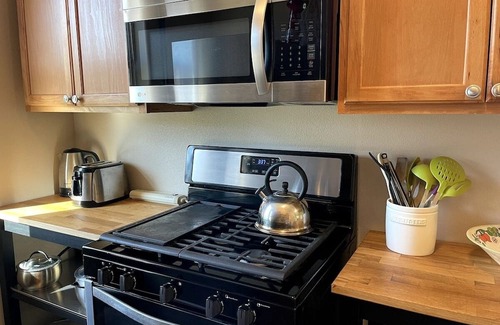 Middletown House | Emerald Lodge quiet efficiency