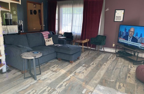 Petersburgh Apartment | Charming Red Tower, Loft ambiance, Mountain views, AC, WiFi, Berkshires NY