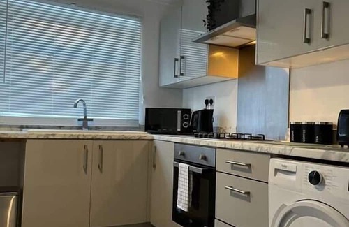Margam Apartment | Morriston Accommodation - TV in Every Bedroom!