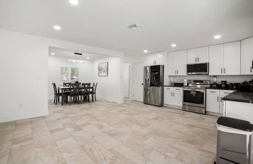 Limona Improvement Apartment | Spacious & Comfortable - 4 BR - Large Land