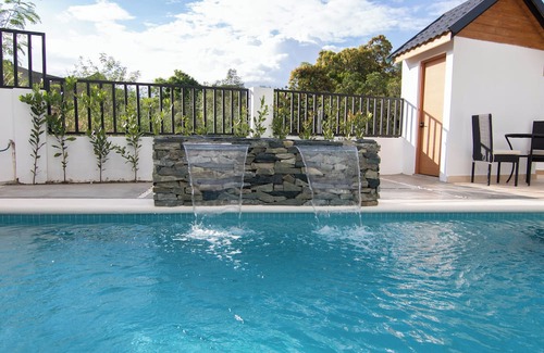 San Jose de las Matas Villa | Casita Bower- Luxurious 6-bedroom villa with WiFi, AC insideHacienda Campo Verde