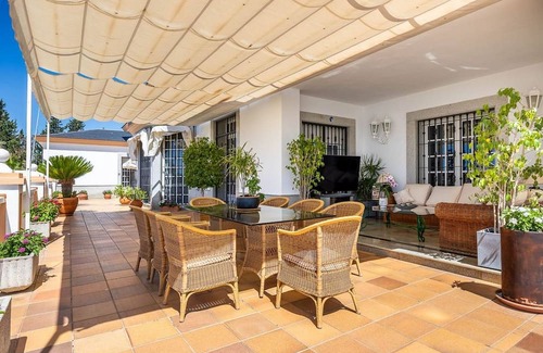 Aljaraque Villa | Exclusive villa in a quiet and private setting