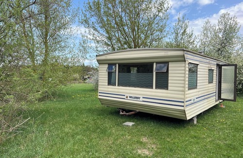 Wilga House | Nice 2-bedroom mobile home in a charming natural place, 1h drive from Warsaw