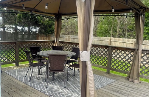 Port Clinton House | ENTIRE HOUSE - 5 Min Walk To Jet/Downtown PC