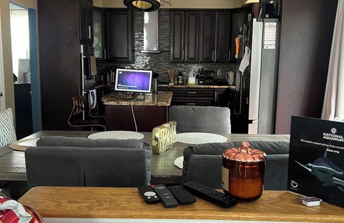 Bennsville House | Charming 4-bedroom house with WiFi, fitness room in superb Waldorf