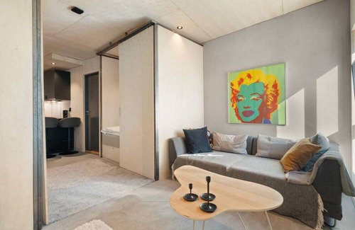 Bergen City Centre Apartment | The Double Date I Architectural I Free Parking!