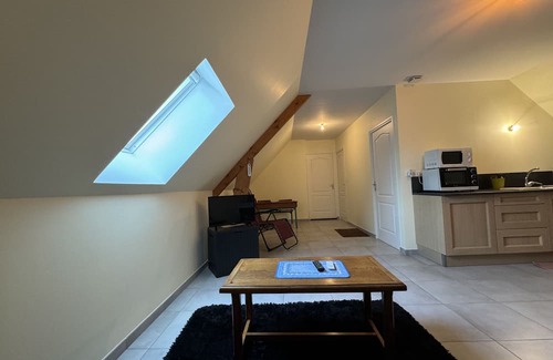 Chaufour-Notre-Dame Apartment | Le Champ de la Fontaine - Campagne - Confort - Rêv