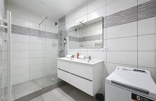 Aubiere Apartment | Apartment 10pers Aubière, Parking, WIFI - TV