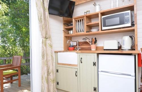 Wing House | 1 Bed in Brampton 56565