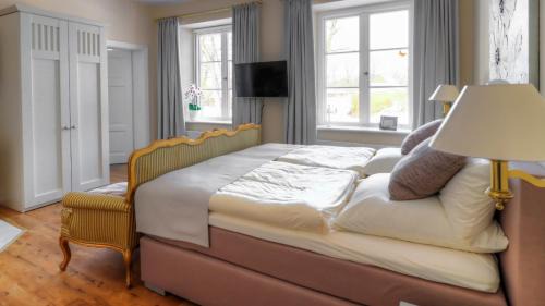 Vellahn Apartment | Goldene Zeiten im Gutshaus Tüschow