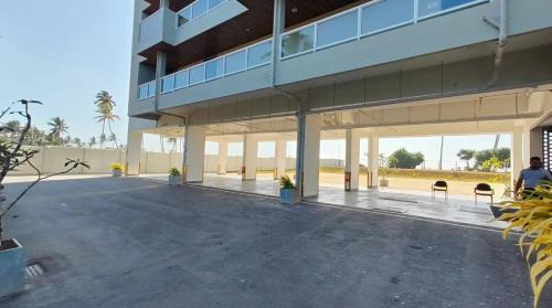 Uswetakeiyawa Apartment | Oceanview Apartment in Wattala, Gorgeous sunset view of the West coast