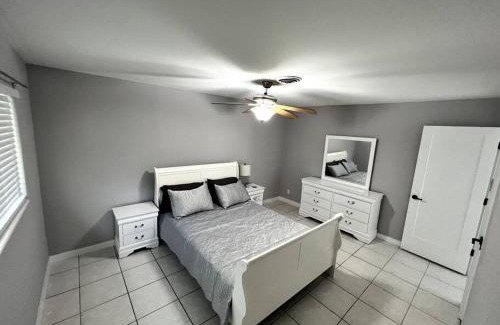 Lighthouse Point House | House near Beach, The Cove, Deerfield Beach