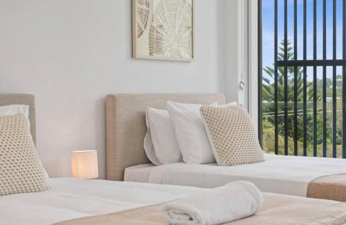 Bilinga Apartment | Bianca By The Beach is Paradise!