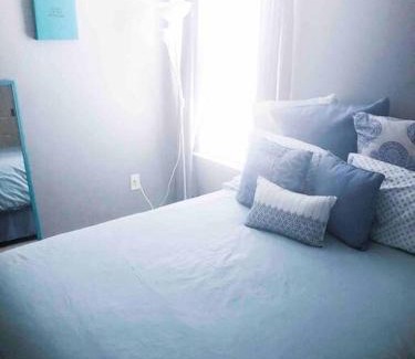 Huntcliff House | Beautiful Private home near Ft Jackson, Starbucks, Shopping and Dining!