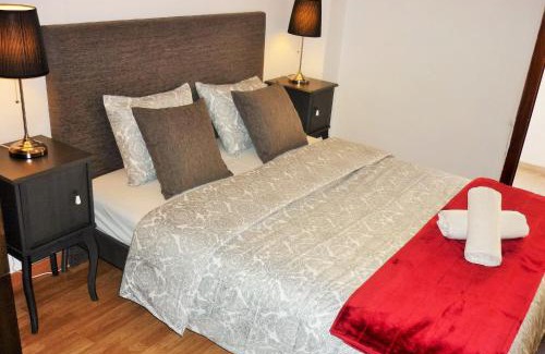 Santa Isabel Apartment | Campo Ourique Charming Apartment