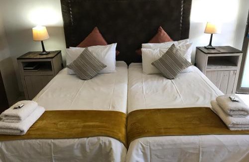 Otjiwarongo House | Bush Pillow Guest House