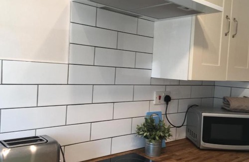 Wolverhampton Apartment | Lakeside View Two