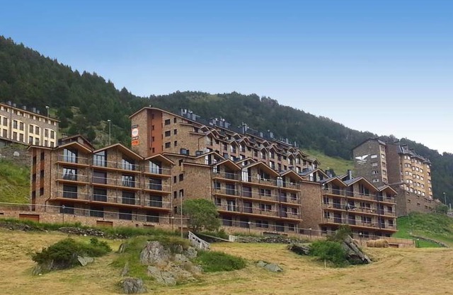 Andorra Bordes d'Envalira 5p 8p Standard