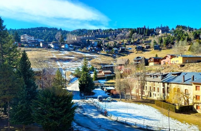La Molina VI - Two Bedroom Apartment, Sleeps 4