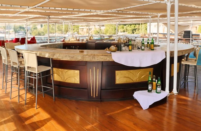 Nile Cruise Queen Tiyi every Friday from Aswan 3 nights and every Monday from Luxor 4 nights