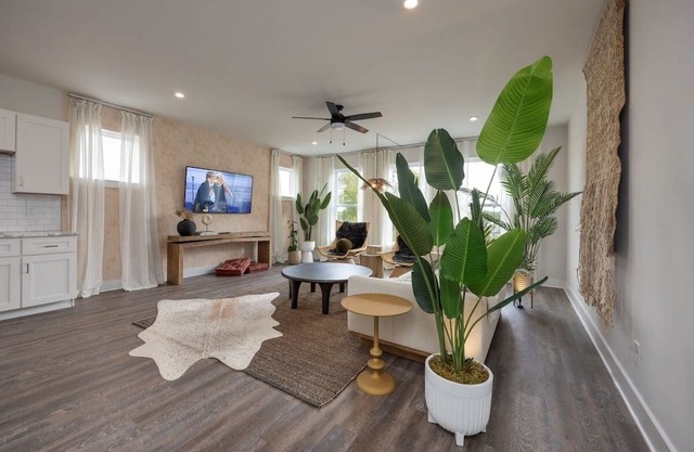 Sylvan Collective Retreat #1-5 - Mins to Midtown - Sleeps 40
