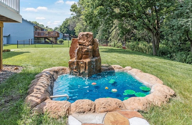 Private Room in Gorgeous Home in Burnsville - Rm 1