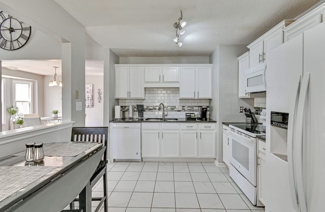 Convenient Hope Mills Home ~ 6 Mi to Fayetteville!