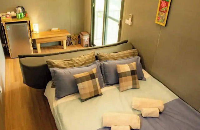 The Reef Diving Resort Garden Terrace Four Room a