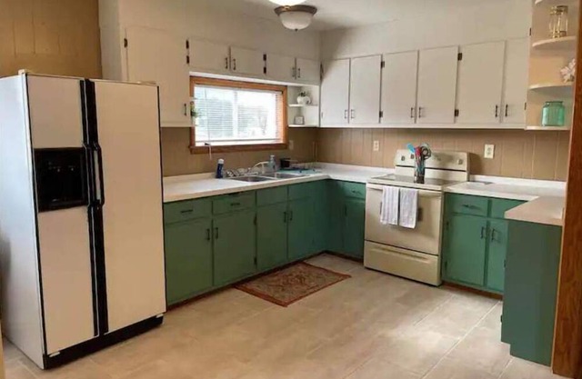 Lovely 3-Bedroom on 7th Street