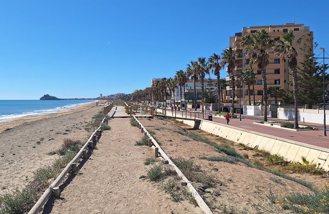 Appartement Los Pinos, à 5 Minutes de la Plage et de Toutes les Commodités