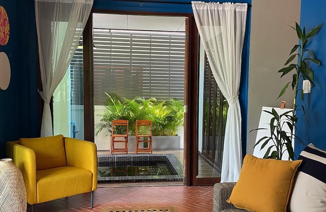 Pet-Friendly Oasis: Private Pool, Near Beach, Markets & Adventure