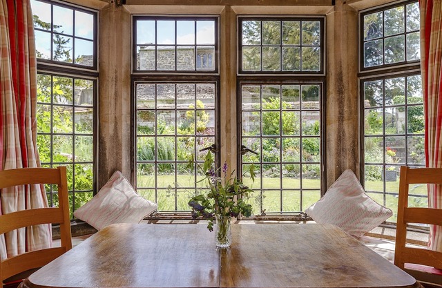 Pet friendly, comfortable Grade 2 listed manor complete with Aga, fires etc.