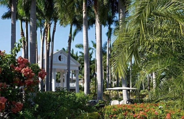 Relaxing Villa w/ Free WiFi, Fitness Center, Spa Access & Cocktail Lounge