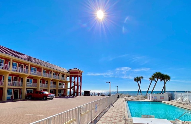 Casa Blanca Resort Gulf Front Studio Loft Sleeps 5