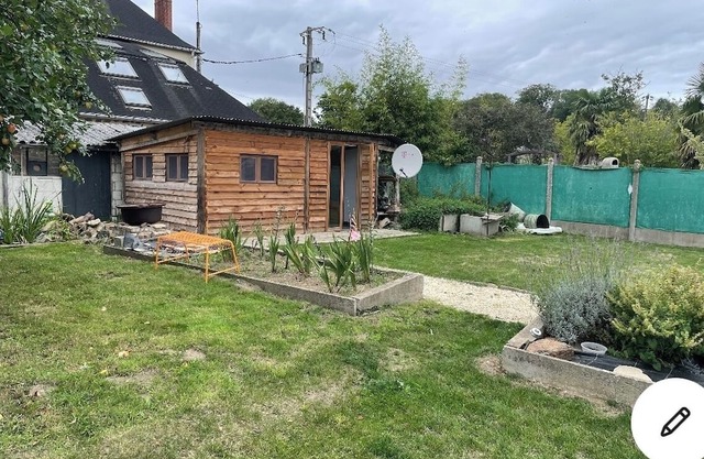 magnificent country house "La Vieille Dame" in Mayenne